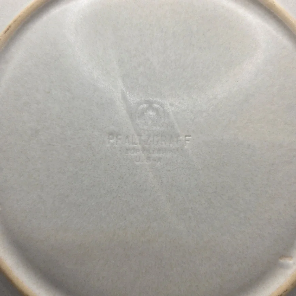 Pfaltzgraff Yorktowne Dinner Plates Set of 8 Blue Floral Gray Stoneware USA